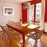 Familiar En El Centro De Con Terraza Апартаменты *