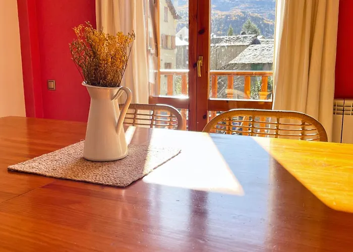 Daire Familiar En El Centro De Con Terraza *